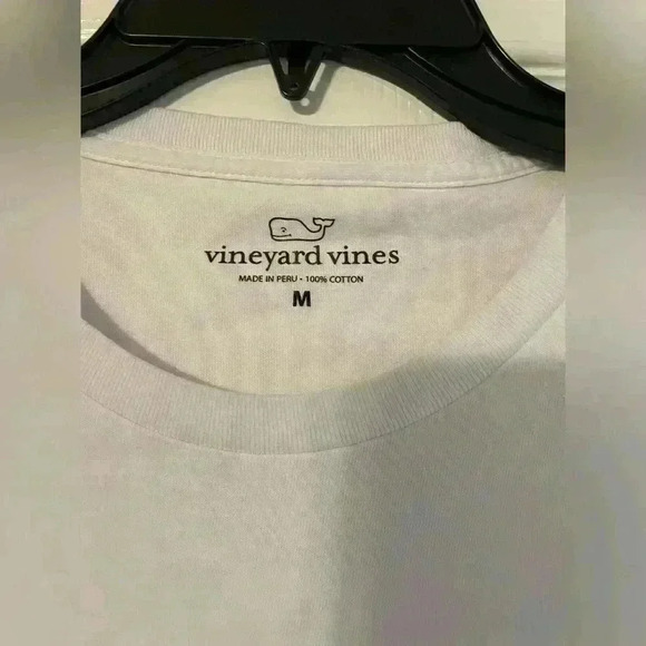 Vineyard Vines Christmas tree long sleeve shirt size M - Picture 4 of 4